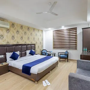 https://vedas-heritage-near-bl-kapoor-hospital-karol-bagh.hotelsdelhi.org